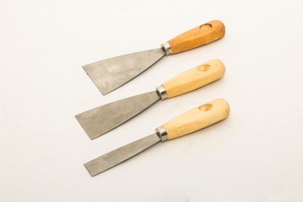ESPÁTULA PINTOR MANGO MADERA X 3 PIEZAS (1